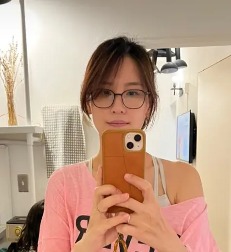 洪于婷 